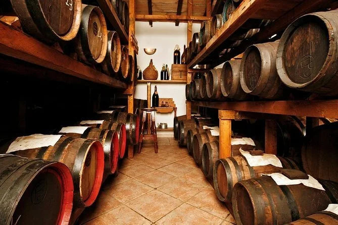 Balsamic vinegar: one product, many realities